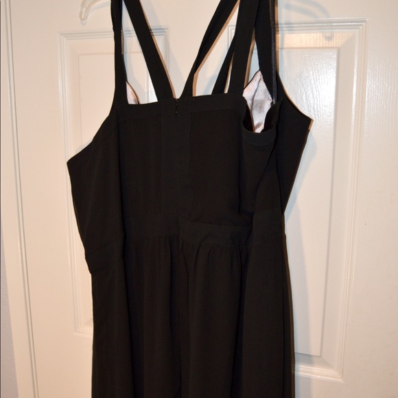 Straps and Lace Formal Dress Size 24 - Picture 5 of 5